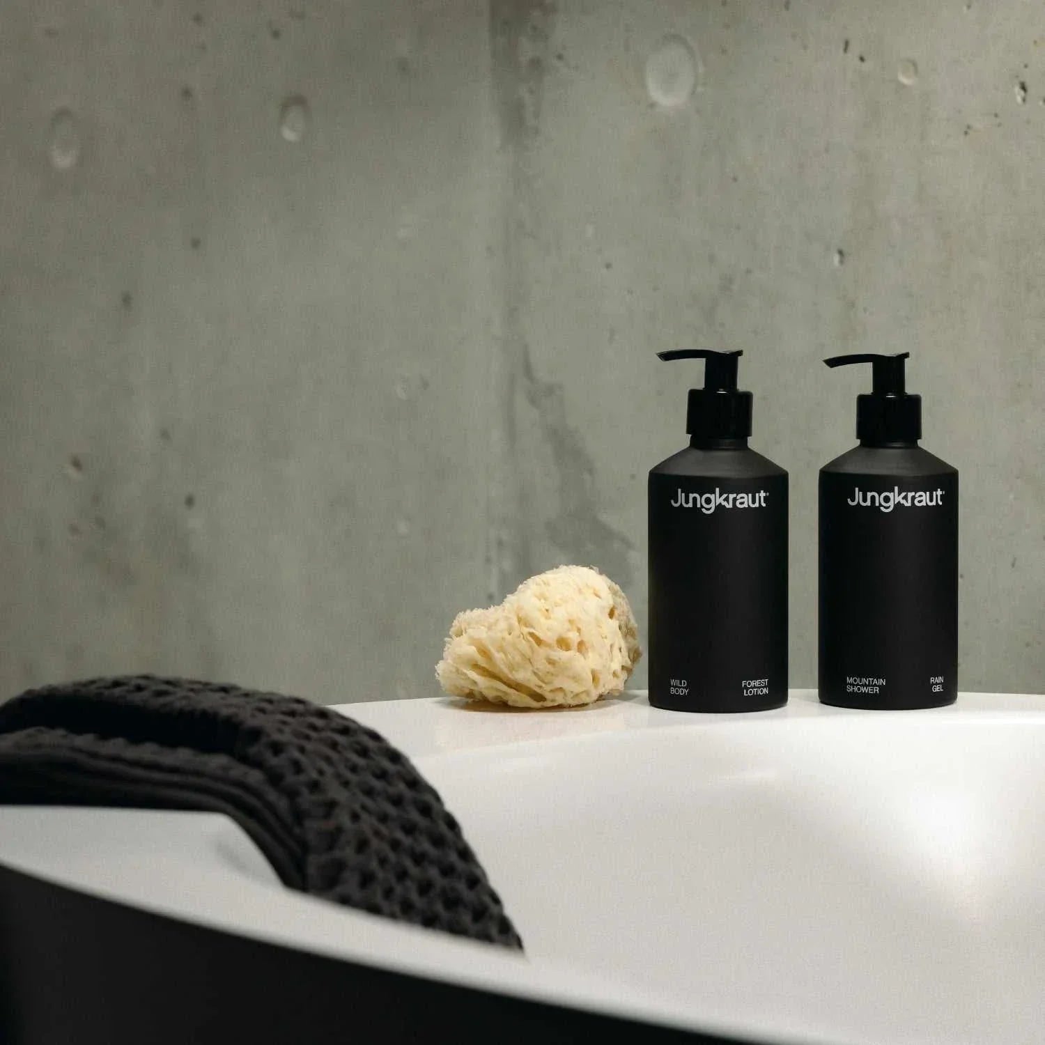 Körperpflege Geschenkset Männer mit Duschgel, Bodylotion und Mikrofaserhandtuch, schweizer Naturkosmetik, silikonfrei