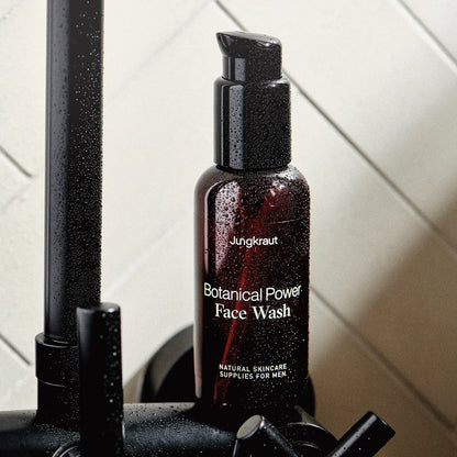 Jungkraut Gesichtsreinigung für Männer in der Dusche